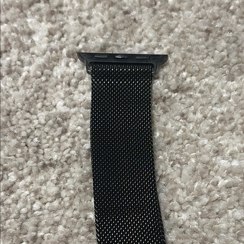 Apple Watch Black Mesh Watch Strap - Picture 2 of 4